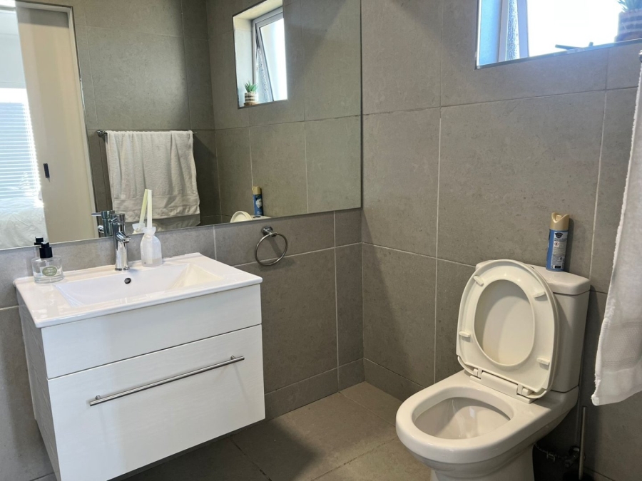 2 Bedroom Property for Sale in Burgundy Estate Western Cape